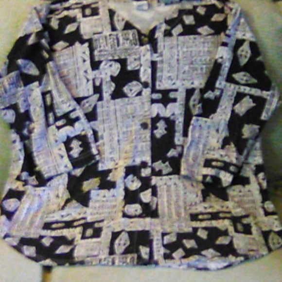 Button up 3/4 sleeves - Picture 1 of 1